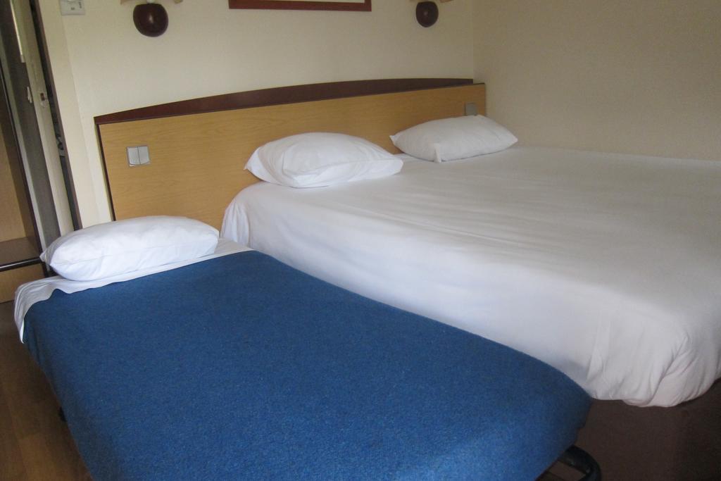 Campanile Clermont-Ferrand ~ Thiers Hotel Ngoại thất bức ảnh