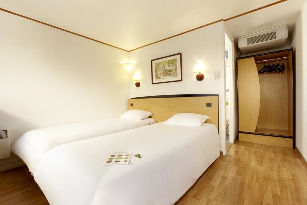 Campanile Clermont-Ferrand ~ Thiers Hotel Phòng bức ảnh