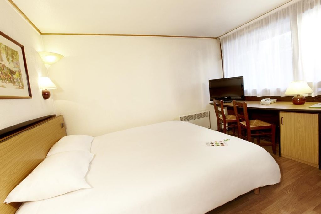 Campanile Clermont-Ferrand ~ Thiers Hotel Phòng bức ảnh
