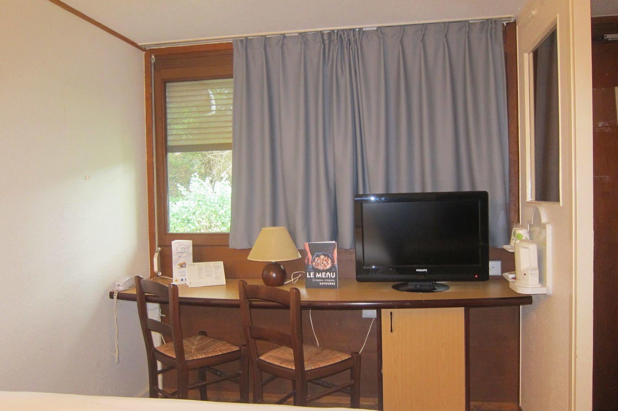 Campanile Clermont-Ferrand ~ Thiers Hotel Ngoại thất bức ảnh