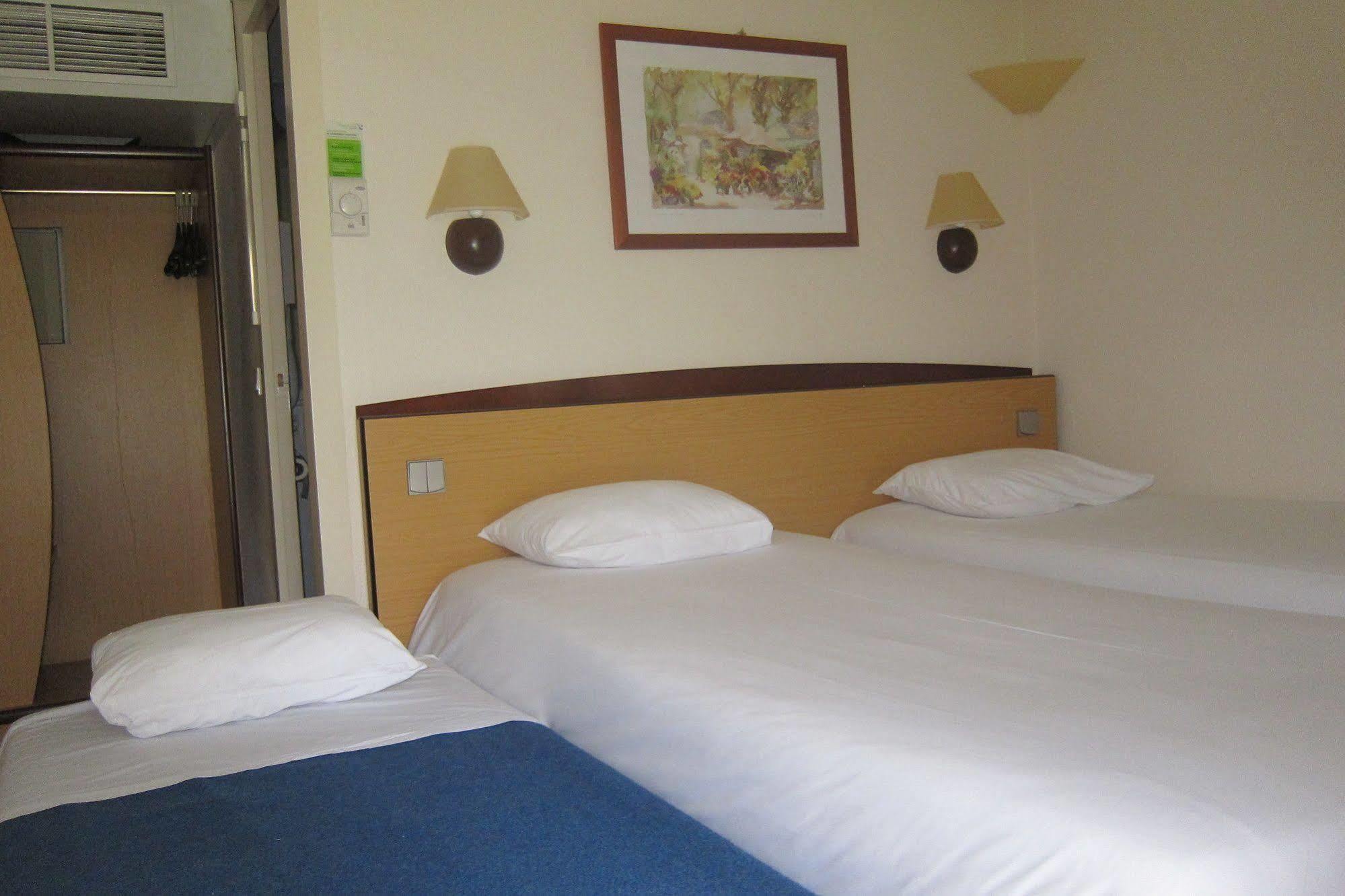 Campanile Clermont-Ferrand ~ Thiers Hotel Ngoại thất bức ảnh